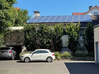 Großzügige und sehr gepflegte Wohnung mit sonniger Terrasse in zentraler Lage von Kelkheim