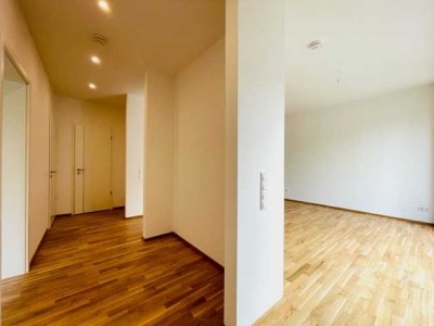 *** NEUBAU am Auwald * 2 Bäder * HWR * Parkett * MEGA BALKON * 03/26 ***