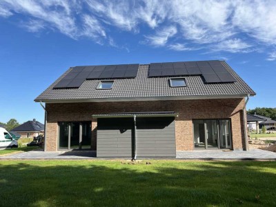 Neubau 4-Zimmer-Doppelhaushälfte mit gehobener Innenausstattung und EBK in Ostrohe