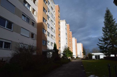 Hochwertig sanierte 2 Zimmer Wohnung mit Schwimmbad und Saunanutzung