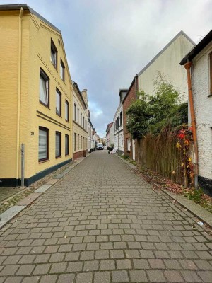Gemütliche 1,5-Zimmer-Dachgeschosswohnung in der Mittelstraße