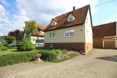 Modernisiertes Einfamilienhaus für Gartenliebhaber mit Einbauküche in Balingen-Frommern