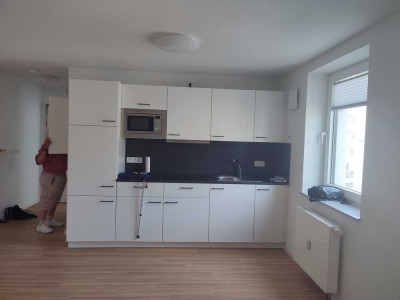 Moderne 2-Zimmer-Wohnung mit Einbauküche & Tiefgarage in Würzburg