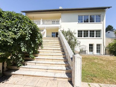 Freistehendes Einfamilienhaus in Bester Lage!