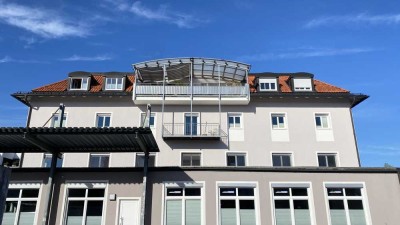 Exklusive Dachterrassenwohnung Nähe Salzburg mit Aufzug, Garage und herrlichem Bergblick