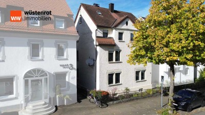 Dreifamilienhaus in gefragter und familienfreundlicher Wohnlage von Ulm-Söflingen