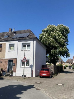 Reihenendhaus in ruhiger - stadtnahen Lage
