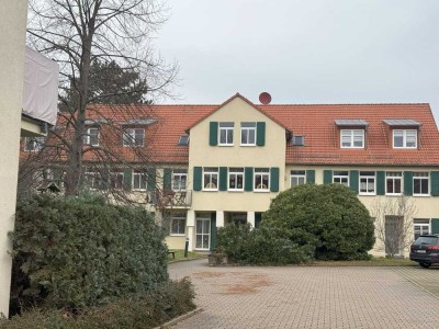 Ansprechende und modernisierte 3-Raum-Dachgeschosswohnung in Coswig