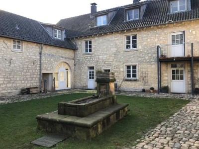 Sehr schöne Wohnung mit Garten im Grünen auf denkmalgeschützer Hofanlage in Aachen-Vetschau