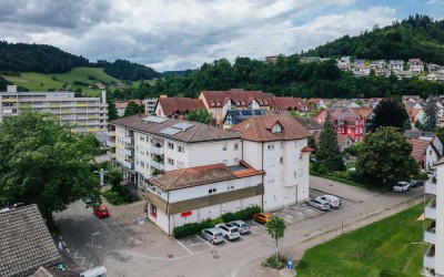 Mehrfamilienhaus mit Gewerbeeinheit in begehrter Lage - Waldkirch!
