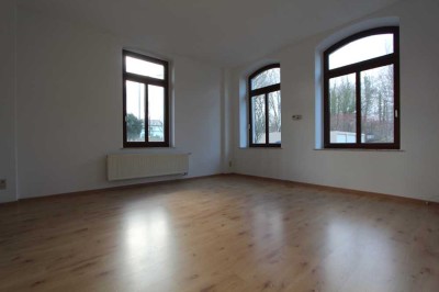 ***Helle 4-Zimmerwohnung mit Einbauküche in angenehmer Wohnlage***