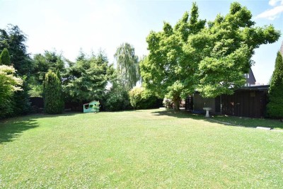 Hochwertige Ausstattung! Moderne 4-Zi-Whg mit großem Garten