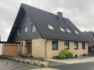 **PROVISIONSFREI** 2-Familien-Haus mit großem Garten in ruhiger ländlicher Lage zu verkaufen