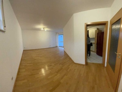 Stilvolle, gepflegte 3-Zimmer-Wohnung mit gehobener Innenausstattung mit Balkon in Mainz