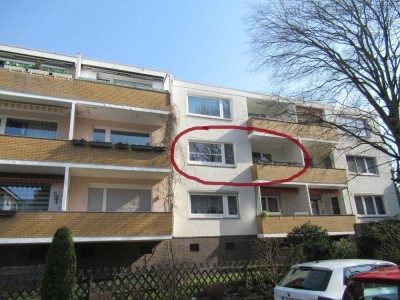 3-Zi.- Whg. mit Garage, EBK und Loggia. Prima Lage in Stöcken.