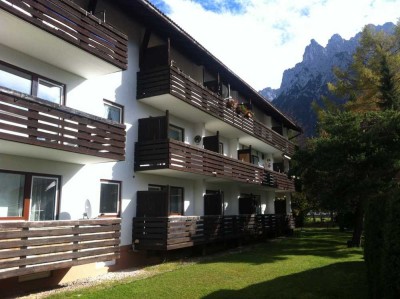 Helle 2 Zi Whg. mit Süd- und Ostbalkon