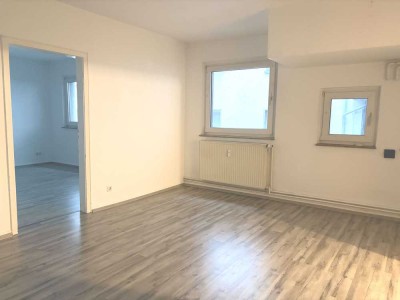 2 Zimmer Wohnung im Hinterhaus mit eigenem Eingang