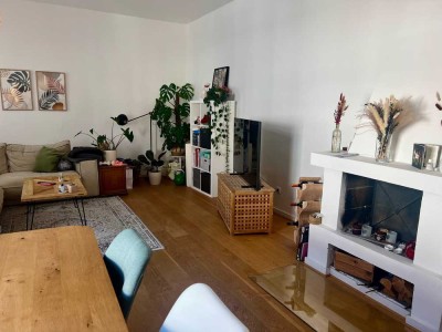 Stilvoll wohnen im Altbauflair – 3-Zimmer-Traum mit Kamin und Gartenidylle