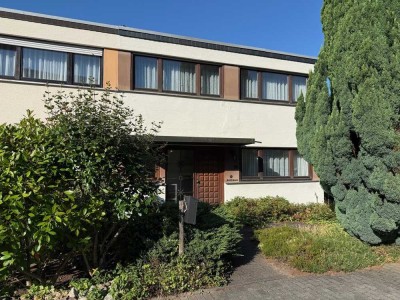BONN BEUEL Niederholtorf, helles Reiheneckhaus mit 5 Zimmer, ca. 148 m² WNfl. große Terrasse, Keller