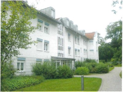 Stilvolle, gepflegte 2-Zimmer-EG-Wohnung mit Terrasse in Kempten incl. TG-Stellplatz