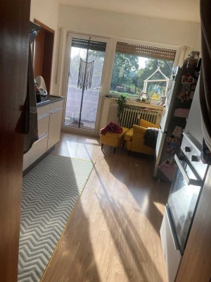 4 Zimmer, Küche, Bad, Gäste-WC, Balkon, 95 qm