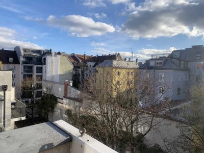 Charmante 2,5-Zimmer Maisonette-Wohnung im 4. OG mit Dachterrasse in Untergiesing