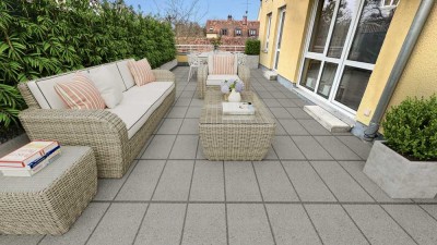 60 m² Dachterrasse ! Großzügige     3 - Zimmer - Wohnung  mit 2 Bädern