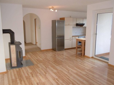 Imst: sonnige 2-Zimmer-Wohnung, 55 m², Terrasse, Keller, Garage, AAP