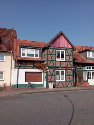 Weyhausen, Bokensdorfer Straße, helle 4 Zimmer, 90qm, 750KM + Nebenkosten und Kaution.