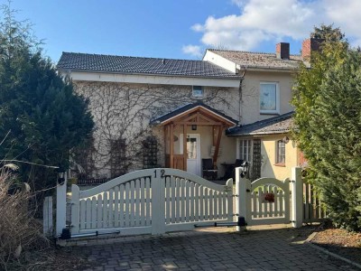 Preisreduziert***Charmantes Mehrgenerationenhaus mit großzügigem Grundstück ideal zur Pferdehaltung
