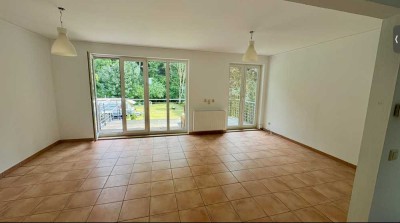 Wunderschöne 4-Zimmer-Maisonette-Wohnung mit Hauscharakter 108 qm mit Blick ins GrüneTerrasse+Balkon