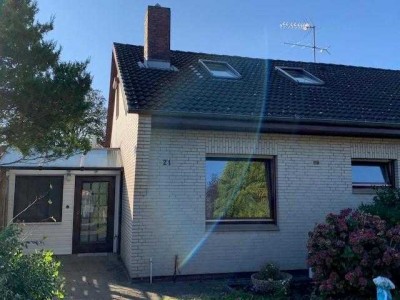Exclusive 4 Zimmer DHH mit EBK und Wintergarten