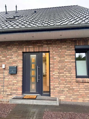 Gepflegtes Doppelhaus mit vier Zimmern und EBK in Rickling zu vermieten (Baujahr 2022) ab 01.11.25