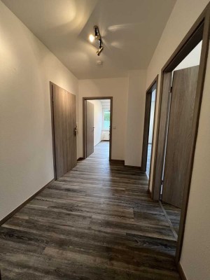 Stilvolle, zentral gelegene 2ZKB-Wohnung in Heusweiler mit neuer Einbauküche