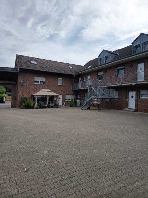 Helle 4-Zimmer Wohnung mit 115 m² in Jüchen