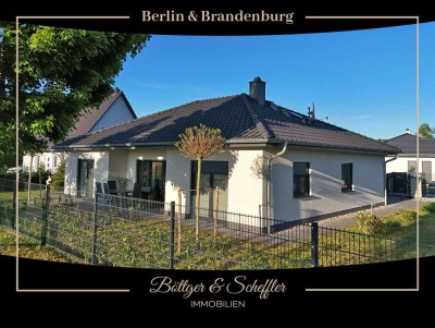 Hochwertig ausgestattetes & effizientes Einfamilienhaus im Bungalowstil