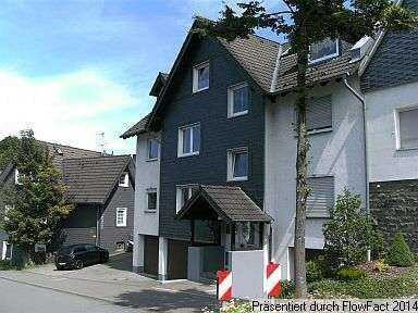 2-Zimmerwohnung in zentraler Lage mit Garage