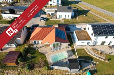 Sonnendurchfluteter Bungalow mit einem Hauch von Luxus im Drei-Seen-Eck