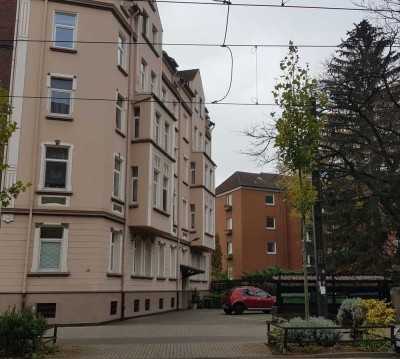 Renovierte 4-Zimmer Wohnung mit Balkon in Hannover-Hainholz