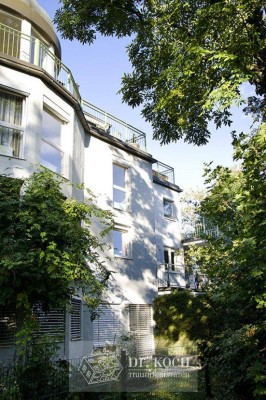 Sonnige Terrassenwohnung mit herrlichem Blick in absoluter Grünruhelage!