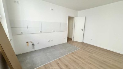 St. Peter ! Helle kernsanierte 2-Zi.-Altbau-Whg., 31 m², Laminat, Balkon, 2.OG ohne Aufzug