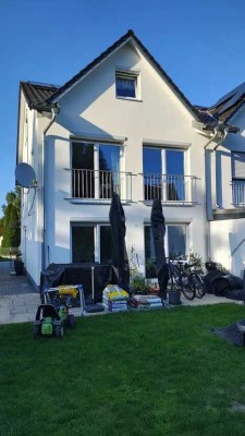 Modernes Wohnen in Diedorf – Gepflegte Doppelhaushälfte mit Wohlfühlambiente