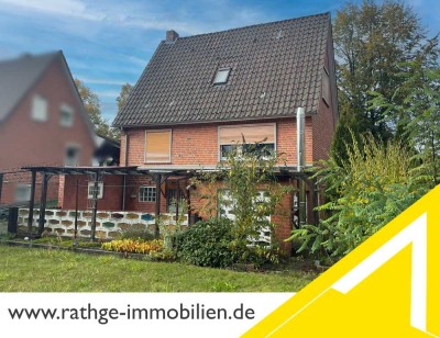 Lauenburg: Ruhig gelegenes Einfamilienhaus auf günstigem Erbbaurechtsgrundstück