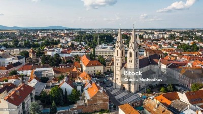 Neu ! Ein Viertel Grün - Provisionsfrei ! Ihr neues Zuhause in Wr. Neustadt