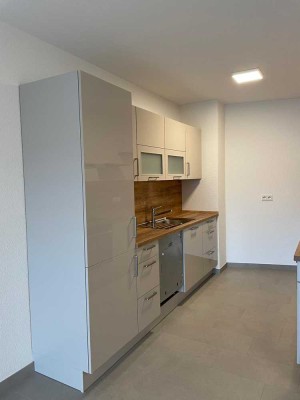 Geschmackvolle 2-Zimmer-Wohnung mit Küche, Balkon und Stellplatz in Waldmohr (ohne Makler)