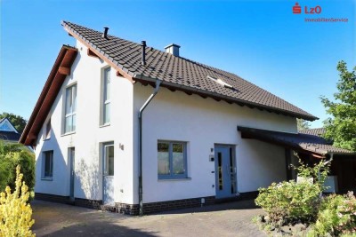 Junges Einfamilienhaus mit vielen Extras in toller Lage
