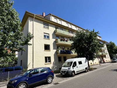 Tolle Wohnung in der Südstadt mit 2 PKW-Stellplätzen und Südbalkon