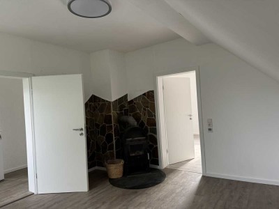 Ansprechende 3-Zimmer-Wohnung mit gehobener Innenausstattung mit Balkon in Reichshof