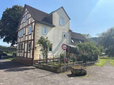 Charmantes Mehrfamilienhaus in Rotenburg an der Fulda