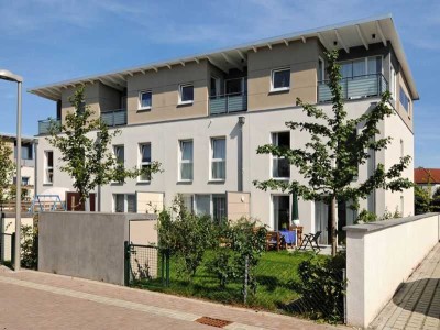 LAATZEN | Gepflegtes 4-Zi.-Reihenhaus mit Galerie und Garten